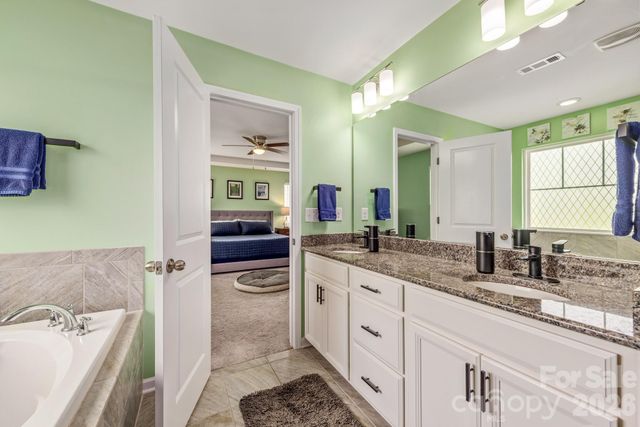 11719 Grey Partridge Drive, Charlotte, NC 28278