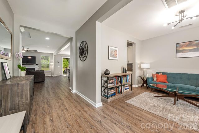 11719 Grey Partridge Drive, Charlotte, NC 28278