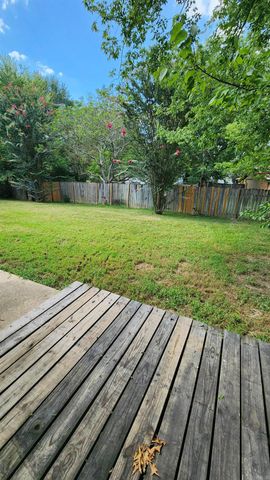 9014 Herndon Rd, Little Rock, AR 72204