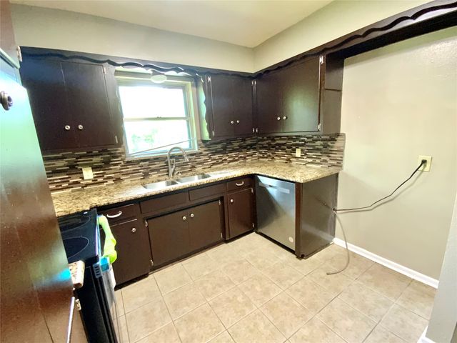 213 Georgian Road, Fort Worth, TX 76134