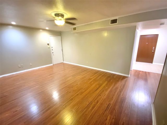 213 Georgian Road, Fort Worth, TX 76134