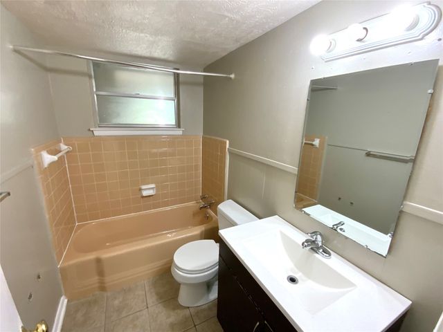 213 Georgian Road, Fort Worth, TX 76134