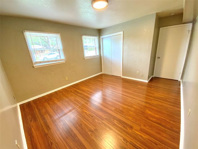 213 Georgian Road, Fort Worth, TX 76134