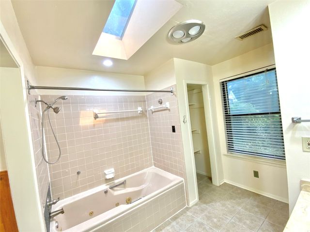 213 Georgian Road, Fort Worth, TX 76134