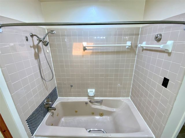 213 Georgian Road, Fort Worth, TX 76134