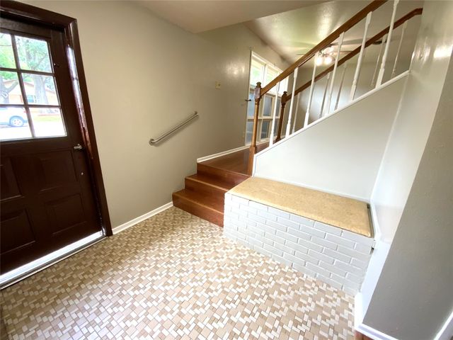 213 Georgian Road, Fort Worth, TX 76134