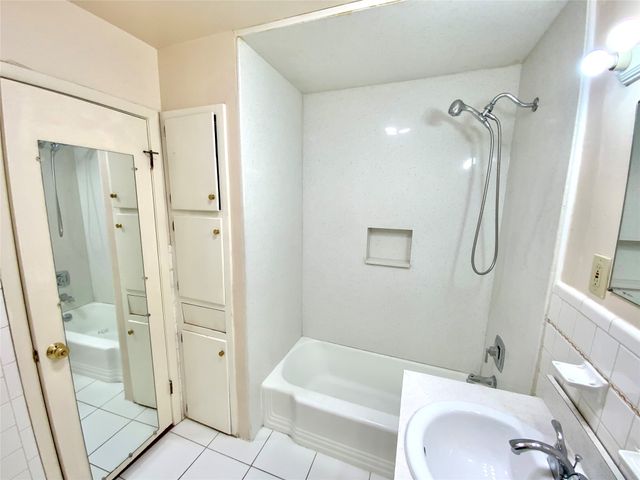 213 Georgian Road, Fort Worth, TX 76134
