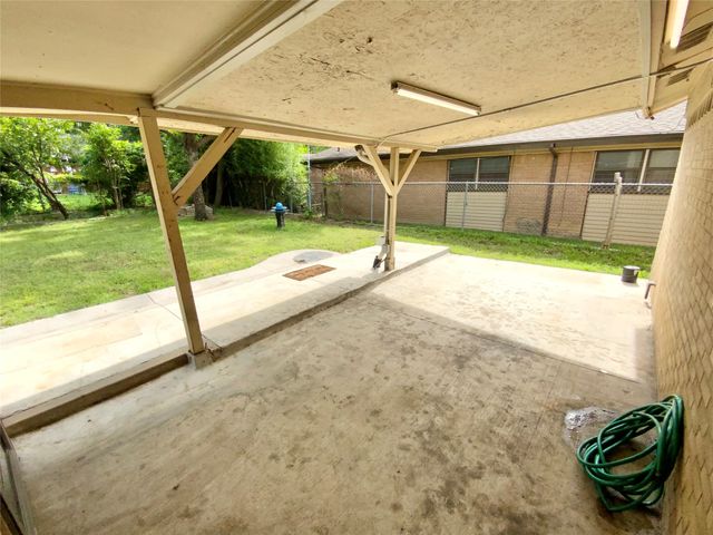 213 Georgian Road, Fort Worth, TX 76134