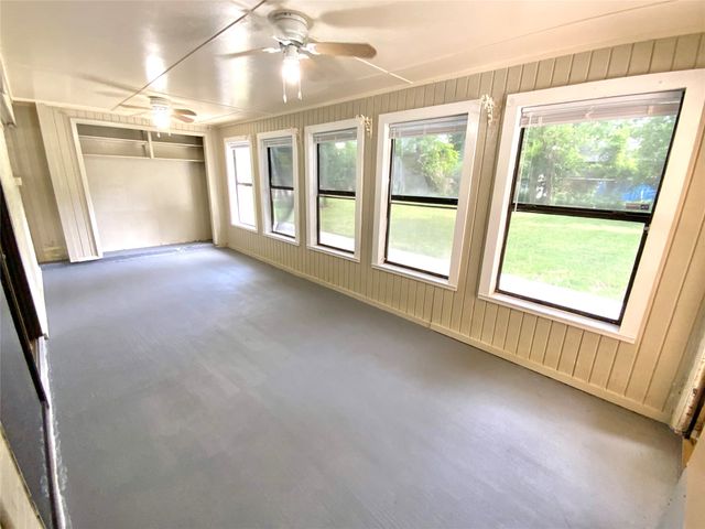 213 Georgian Road, Fort Worth, TX 76134