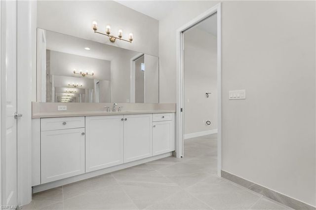 2436 Cambridge WAY, Naples, FL 34112