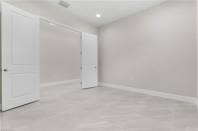 2436 Cambridge WAY, Naples, FL 34112