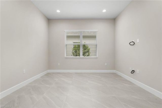 2436 Cambridge WAY, Naples, FL 34112
