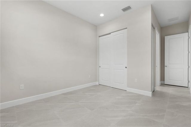 2436 Cambridge WAY, Naples, FL 34112