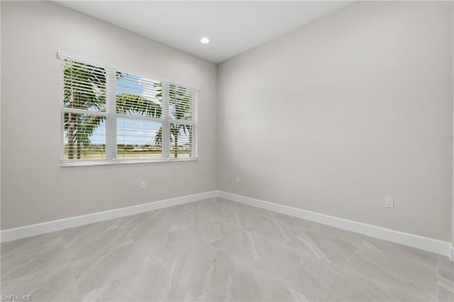 2436 Cambridge WAY, Naples, FL 34112