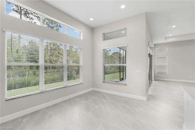 2436 Cambridge WAY, Naples, FL 34112