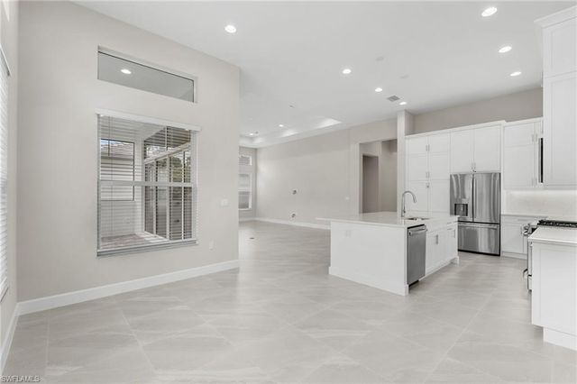2436 Cambridge WAY, Naples, FL 34112