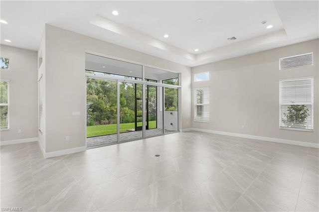 2436 Cambridge WAY, Naples, FL 34112