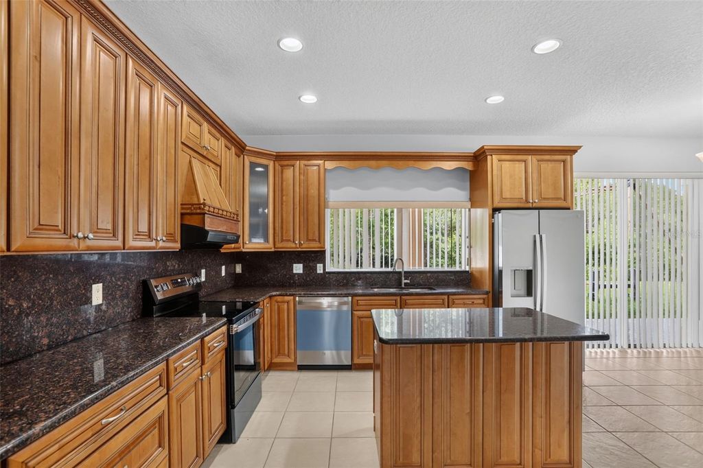 Image 12 of property listing at 2521 BARWICK STREET, Orlando, FL 32824