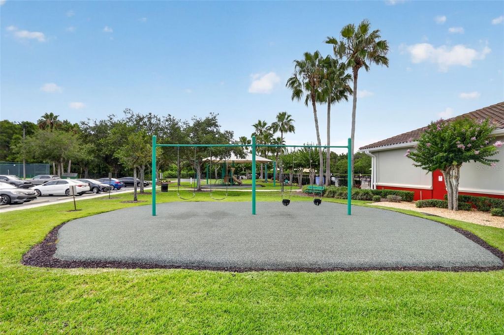 Image 70 of property listing at 2521 BARWICK STREET, Orlando, FL 32824