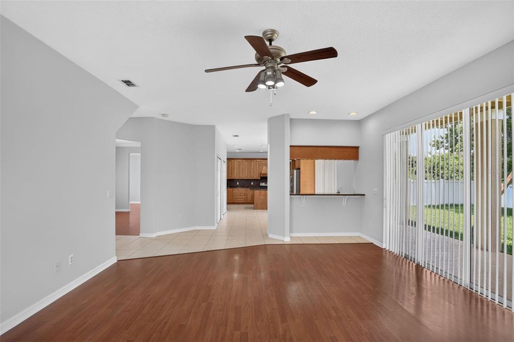 Image 9 of property listing at 2521 BARWICK STREET, Orlando, FL 32824