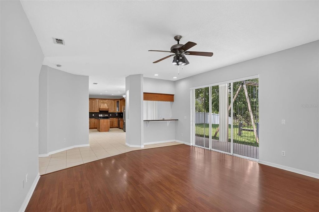 Image 10 of property listing at 2521 BARWICK STREET, Orlando, FL 32824