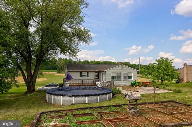 763 DEAVER RD, Quarryville, PA 17566