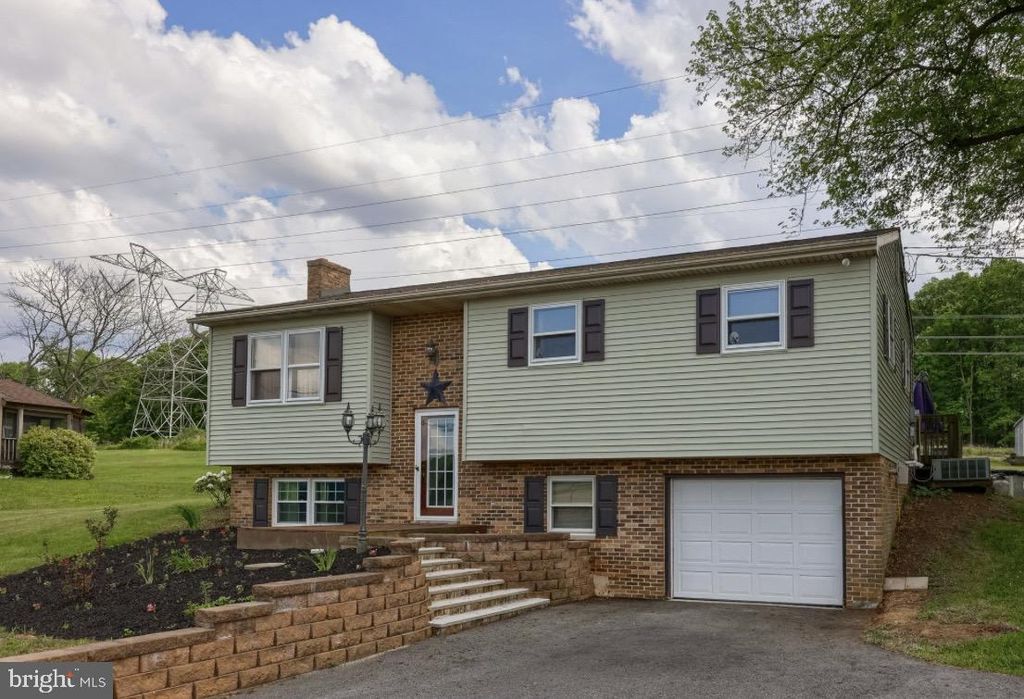 763 DEAVER RD, Quarryville, PA 17566
