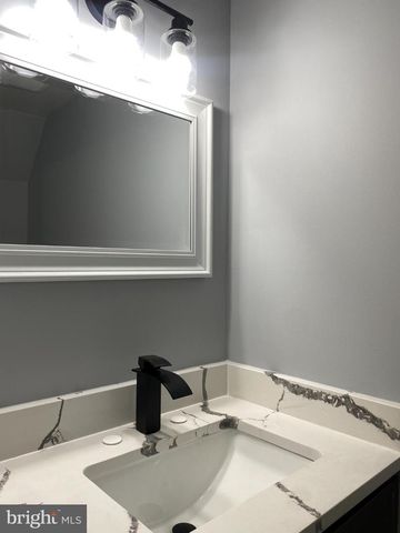 4074 BLUEBIRD DR, Waldorf, MD 20603