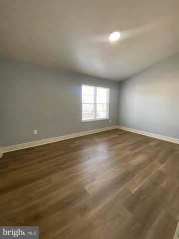 4074 BLUEBIRD DR, Waldorf, MD 20603