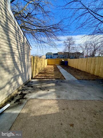 4074 BLUEBIRD DR, Waldorf, MD 20603