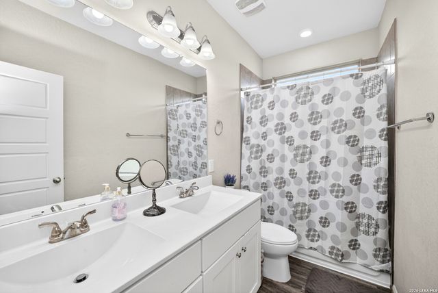 13805 Chester Knoll, San Antonio, TX 78253