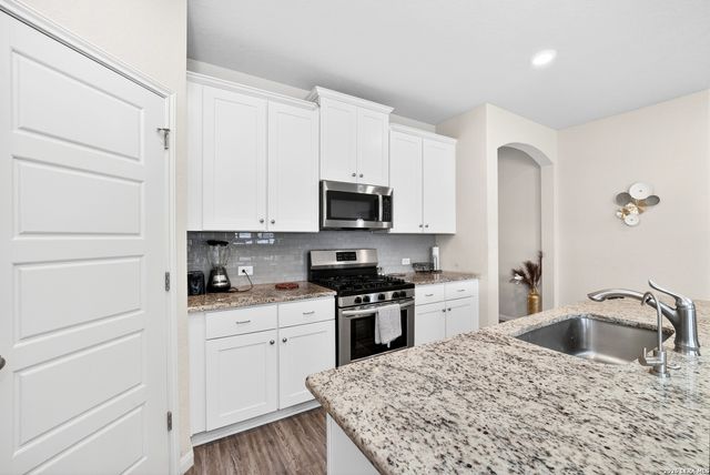 13805 Chester Knoll, San Antonio, TX 78253