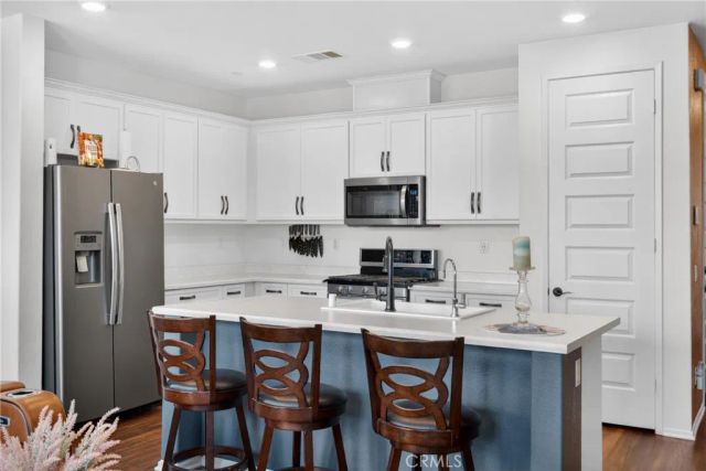 29042 Silverdale Lane, Winchester, CA 92596