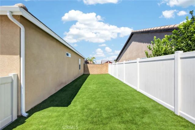 29042 Silverdale Lane, Winchester, CA 92596