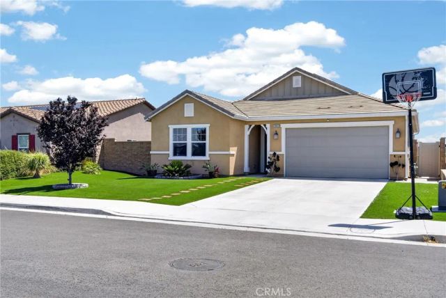 29042 Silverdale Lane, Winchester, CA 92596