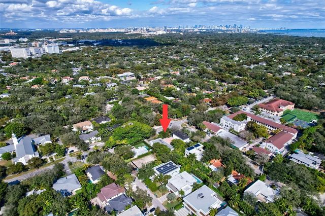 5210 SW 72nd St, Miami, FL 33155