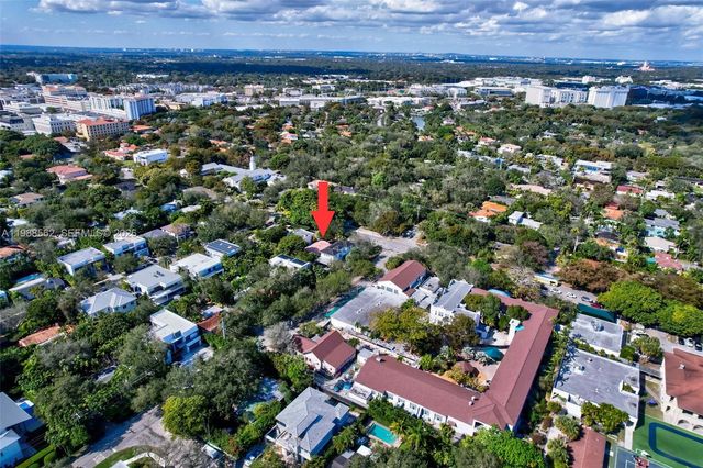 5210 SW 72nd St, Miami, FL 33155