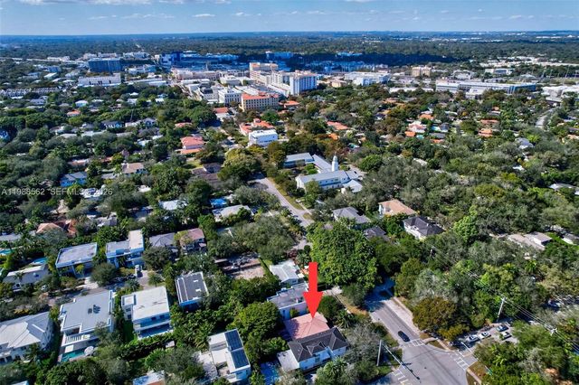 5210 SW 72nd St, Miami, FL 33155