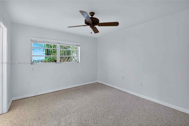 5210 SW 72nd St, Miami, FL 33155