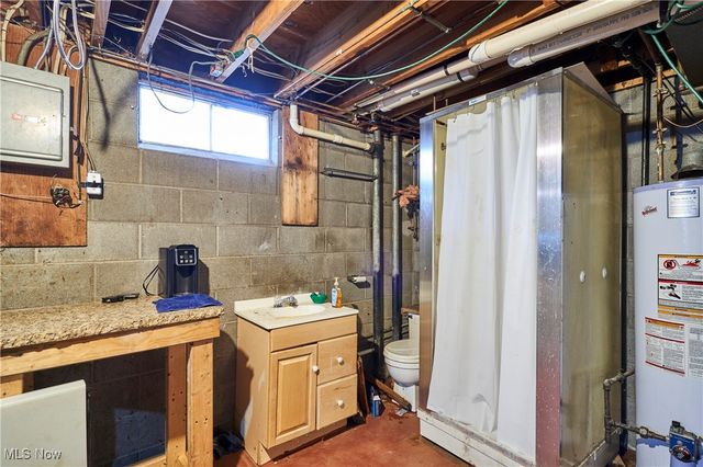 479 Junior Avenue, Akron, OH 44312