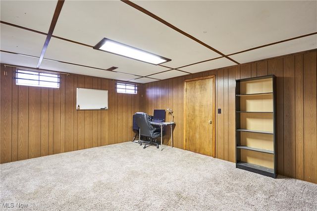 479 Junior Avenue, Akron, OH 44312