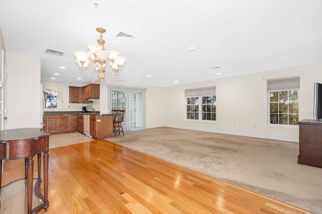 59 Cluff Rd Unit 41, Salem, NH 03079