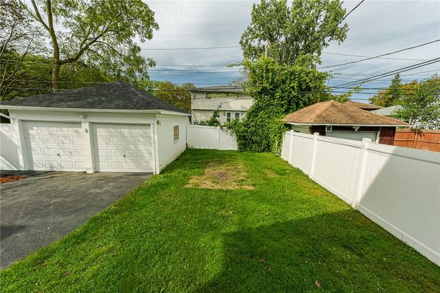 71 Sunset Street, Rochester, NY 14606