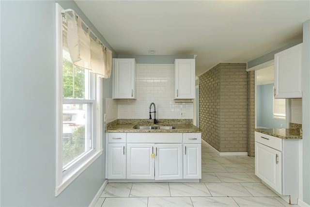 71 Sunset Street, Rochester, NY 14606