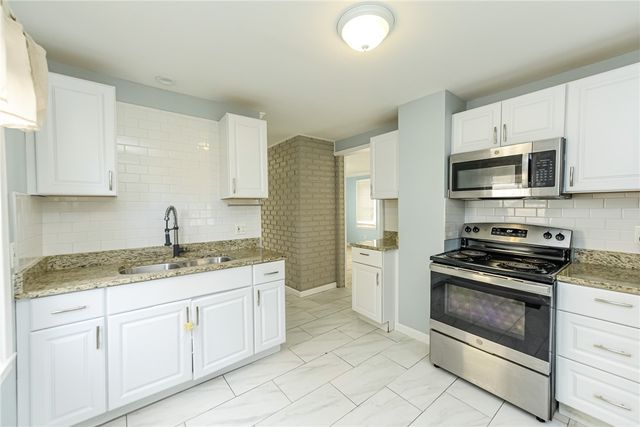 71 Sunset Street, Rochester, NY 14606