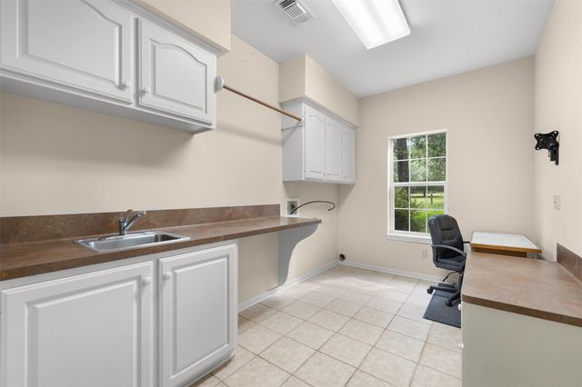 1000 Reese Lane, Columbus, TX 78934