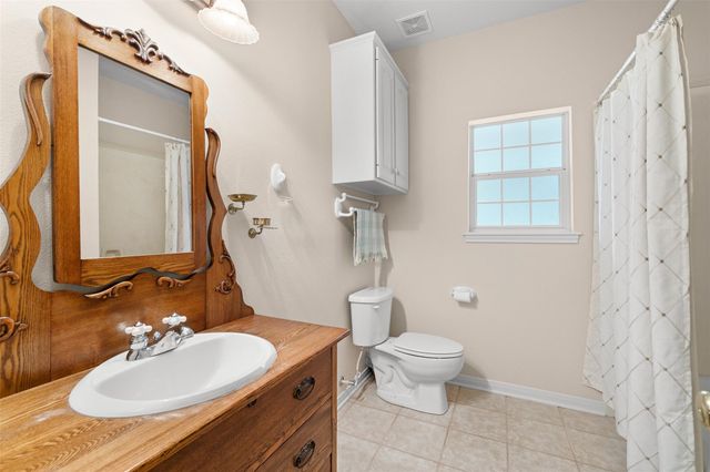 1000 Reese Lane, Columbus, TX 78934