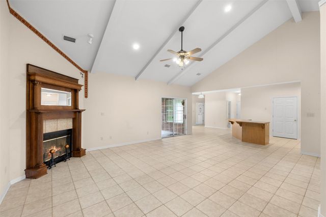 1000 Reese Lane, Columbus, TX 78934
