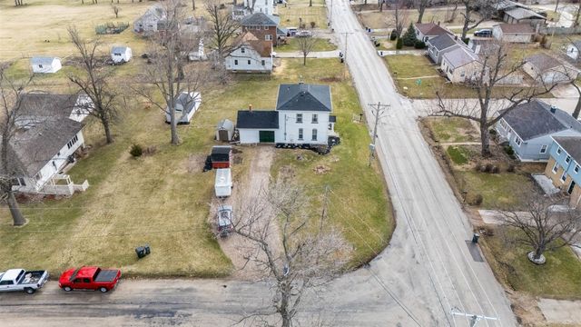 1860 E Ave NW, Cedar Rapids, IA 52405