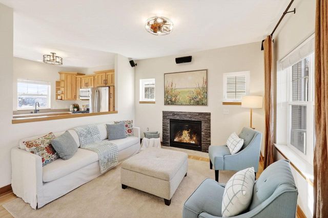 2846 Big Bluestem Parkway, Fitchburg, WI 53711